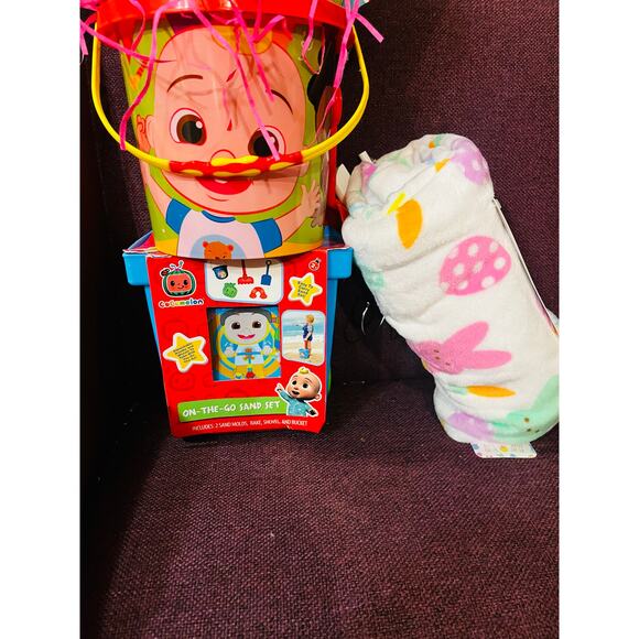 Cocomelon gift bundle, Squishmallow, coloring book and crayons ,bubble wand - Picture 8 of 8